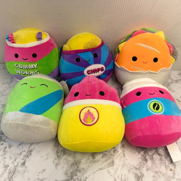 Mariska the Hot / Spicy Fries Neon Foods Squad Squishmallow 7.5in New With Tags - Picture 7 of 7